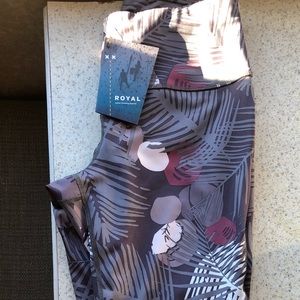 Brand new royal climbing yoga pants
